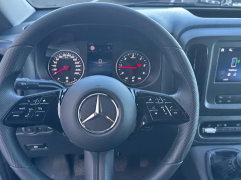 Mercedes-Benz Vito Nuevo Vito 110 CDI Furgón PRO Larga