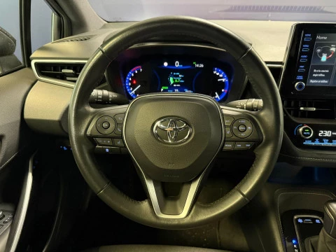 Toyota Corolla 1.8 125H STYLE E-CVT