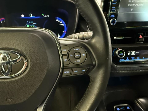 Toyota Corolla 1.8 125H STYLE E-CVT