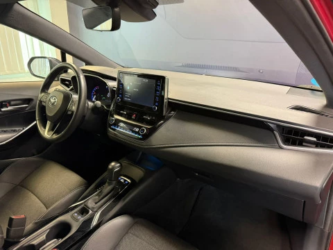 Toyota Corolla 1.8 125H STYLE E-CVT