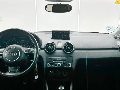 Audi A1 Adrenalin2 1.0 TFSI 70kW(95CV) Sportback