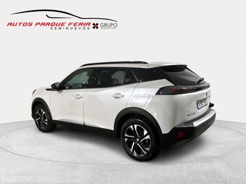 Peugeot e-2008 Eléctrico Allure 136 (100kW)