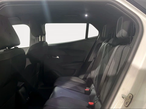 Peugeot e-2008 Eléctrico Allure 136 (100kW)