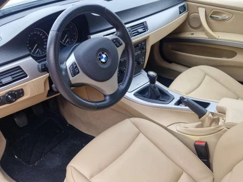 BMW Serie 3 320d (E90)