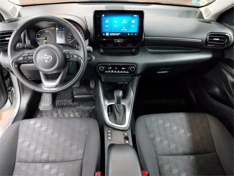 Toyota Yaris ACTIVE PLUS