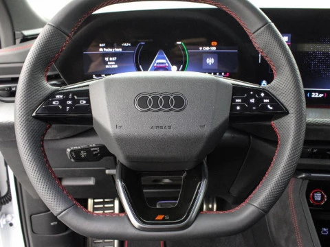 Audi Q5 2.0 E-HYBRID 220KW BLACK LINE S TR QUAT 299 5P