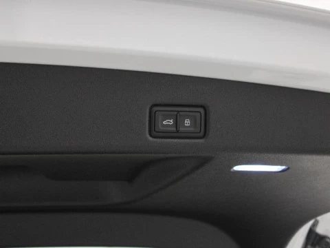 Audi Q5 2.0 E-HYBRID 220KW BLACK LINE S TR QUAT 299 5P