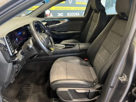 Renault Espace Techno E-Tech full hybrid 146kW