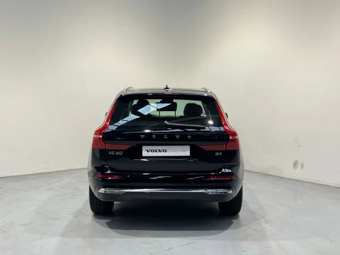 Volvo XC60 2.0 B4 D Momentum Auto