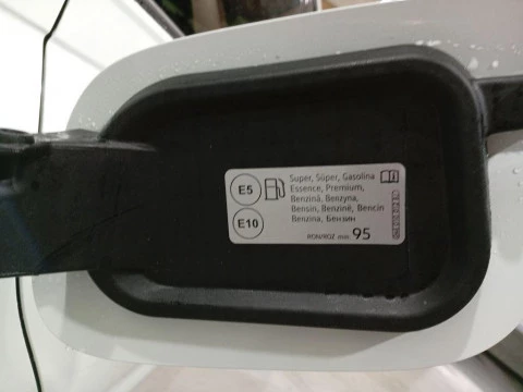 Volkswagen Polo ``Mas`` 1.0 TSI 70 kW (95 CV)