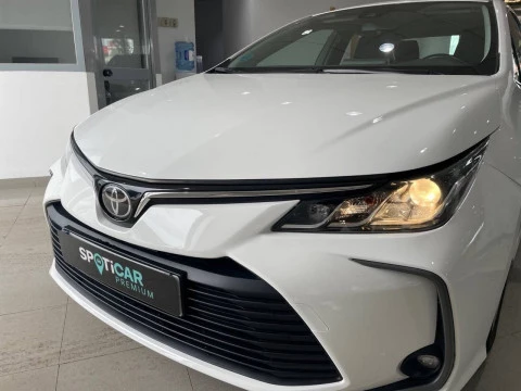 Toyota Corolla 1.6 VVT-i Sol