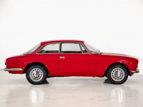 Alfa Romeo Junior GT 1300 JUNIOR CLASSIC