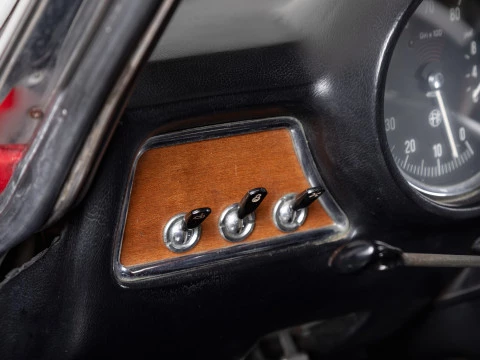 Alfa Romeo Junior GT 1300 JUNIOR CLASSIC