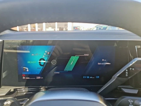 Renault Rafale Techno full hybrid E-Tech 200CV (147kW)