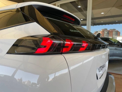 Peugeot 2008 Active Puretech 100 S&S BVM6