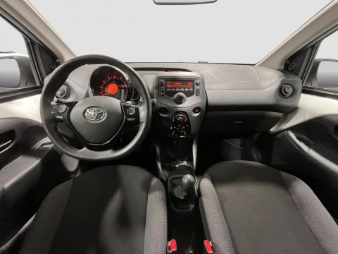Toyota Aygo  1.0  72 CV  X-PLAY	