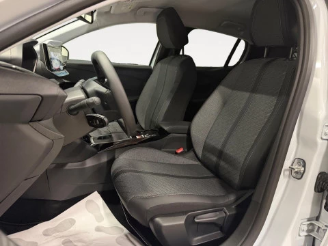 Peugeot 208 Allure HYBRID 110 eDCS6