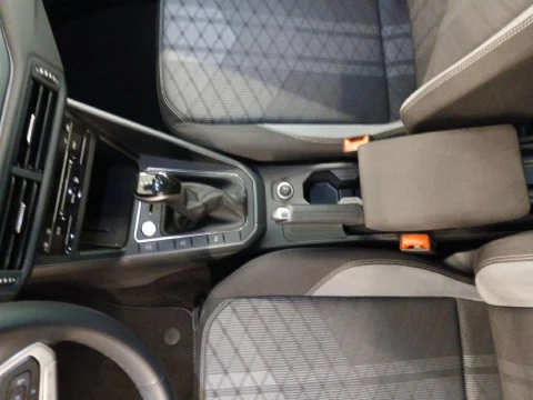 Volkswagen Taigo 1.0 TSI 85KW DSG R-LINE 115 5P