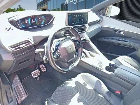 Peugeot 3008 Hybrid 300 e-EAT8 GT