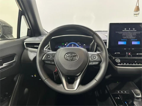 Toyota C-HR Corolla Cross Hybrid 140 Style