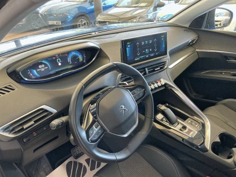 Peugeot 3008 Hybrid 225 e-EAT8 Allure Pack