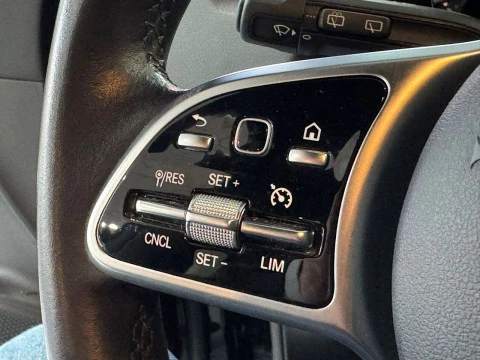 Mercedes-Benz GLA 200d 2.0 150cv