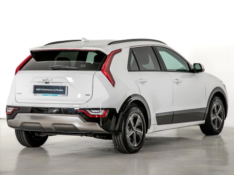 Kia Niro 1.6 GDi HEV 104kW (141CV) Drive Kia Niro 1.6 GDi HEV 104kW (141CV) Drive