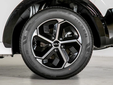 Kia Niro 1.6 GDi HEV 104kW (141CV) Drive Kia Niro 1.6 GDi HEV 104kW (141CV) Drive