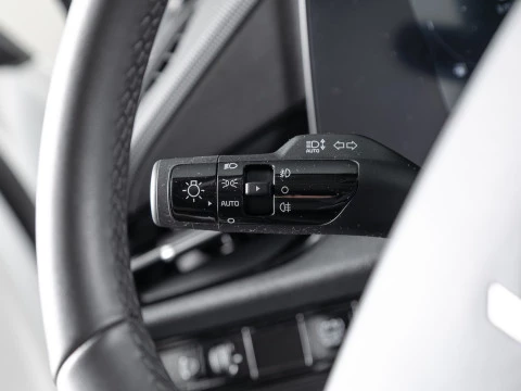 Kia Niro 1.6 GDi HEV 104kW (141CV) Drive Kia Niro 1.6 GDi HEV 104kW (141CV) Drive