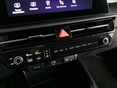 Kia Niro 1.6 GDi HEV 104kW (141CV) Drive Kia Niro 1.6 GDi HEV 104kW (141CV) Drive