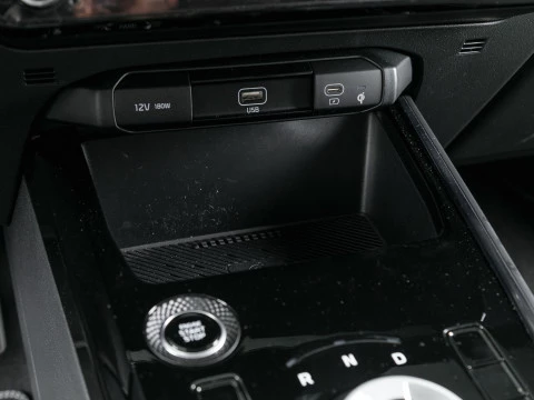 Kia Niro 1.6 GDi HEV 104kW (141CV) Drive Kia Niro 1.6 GDi HEV 104kW (141CV) Drive