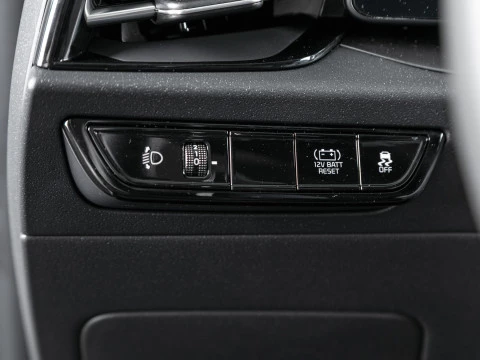 Kia Niro 1.6 GDi HEV 104kW (141CV) Drive Kia Niro 1.6 GDi HEV 104kW (141CV) Drive