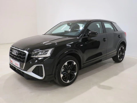 Audi Q2 S line 30 TDI 85 kW (116 CV) Audi Q2 S line 30 TDI 85 kW (116 CV)