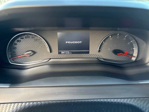 Peugeot 2008 Allure BlueHDI 81kW (110CV)