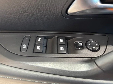 Peugeot 2008 Allure BlueHDI 81kW (110CV)