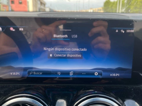 Mercedes-Benz GLB  200 d