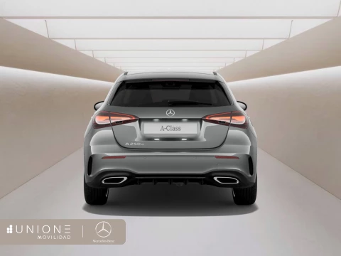 Mercedes-Benz Clase A  250 e Compacto con tecnología híbrida