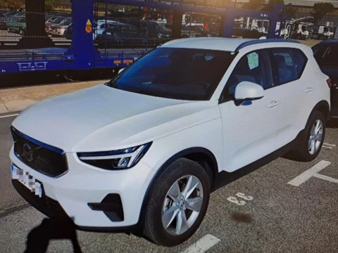 Volvo XC40 2.0 B3 CORE AUTO 197 5P