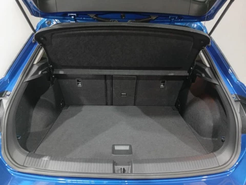 Volkswagen T-Roc Life 1.0 TSI 81 kW (110 CV) Volkswagen T-Roc Life 1.0 TSI 81 kW (110 CV)