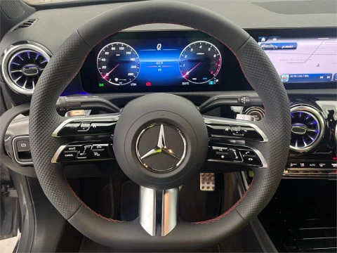 Mercedes-Benz Clase A 180 Berlina