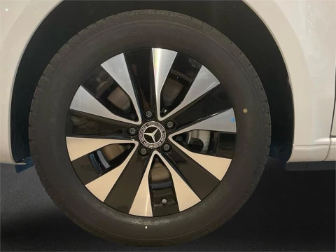 Mercedes-Benz Vito 116CDI AT 120kW Tourer Select Larga