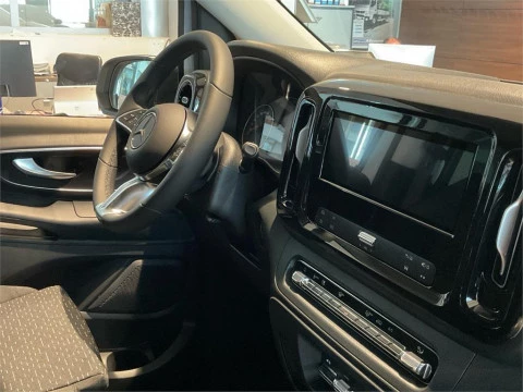 Mercedes-Benz Vito 116CDI AT 120kW Tourer Select Larga