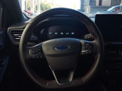 Ford Focus  1.0 ECOBOOST BERLINA MHEV 92KW ST LINE X