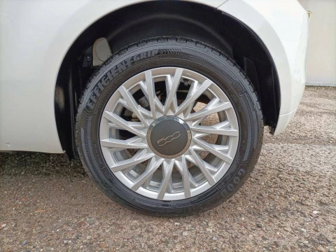 Fiat 500 Dolcevita 1.0 Hybrid 51KW (70 CV)