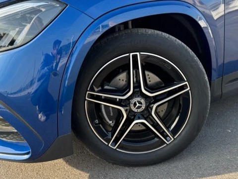 Mercedes-Benz GLA  200 d