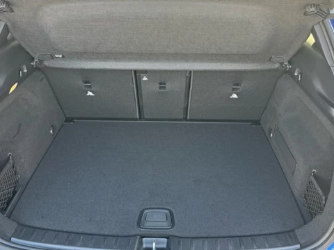 Mercedes-Benz GLA  200 d