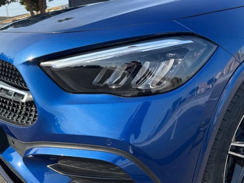 Mercedes-Benz GLA  200 d