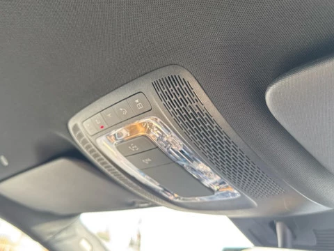 Mercedes-Benz GLA  200 d