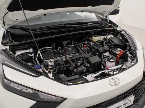 Toyota C-HR CH Toyota C-HR - MY25
