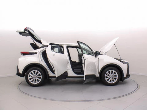Toyota C-HR CH Toyota C-HR - MY25
